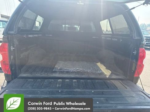 Used 2021 Toyota Tundra Limited w/ Limited Premium Package AWD/4WD image 11