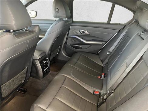 Used 2019 BMW 330i Sedan w/ Convenience Package RWD image 10