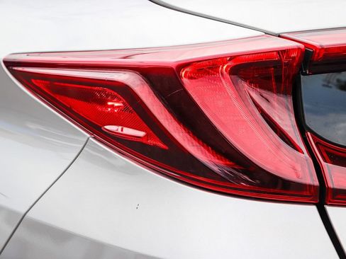 Used 2017 Toyota Prius Prime Advanced FWD image 11