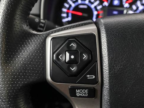 Used 2018 Toyota 4Runner Limited image 25