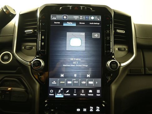 Used 2022 RAM 2500 Laramie w/ Night Edition AWD/4WD image 27