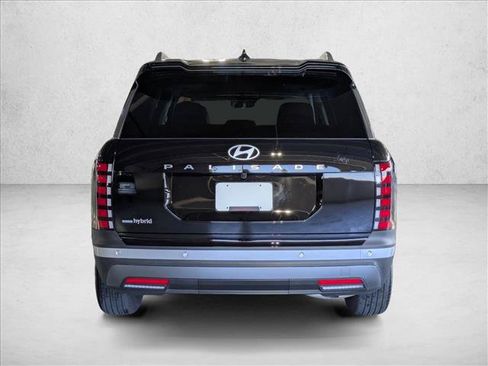 Used 2026 Hyundai Palisade SEL Premium FWD image 6