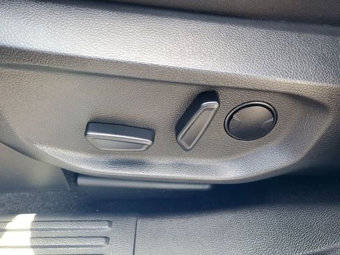 Used 2024 Ford Ranger XLT w/ Equipment Group 301A High image 17