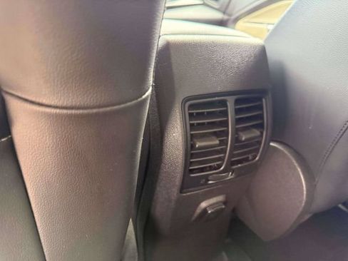 Used 2019 Ford Escape SEL AWD/4WD image 14