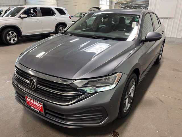 Used 2024 Volkswagen Jetta SE FWD image 7