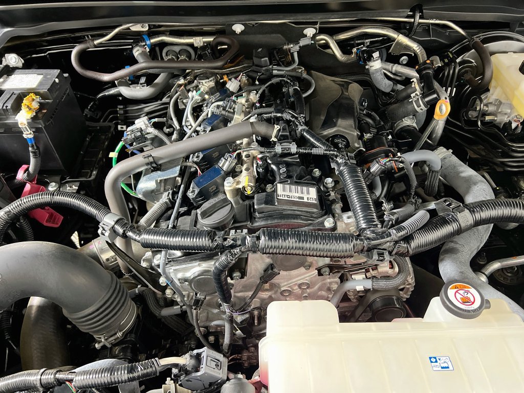 Certified 2025 Toyota Tacoma TRD Sport AWD/4WD image 25