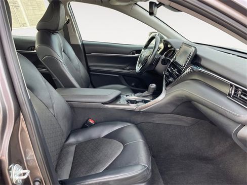 Used 2024 Toyota Camry XSE image 15