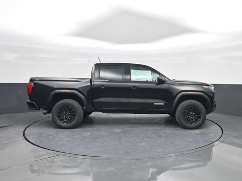 New 2026 GMC Canyon Elevation w/ Convenience Package image 9