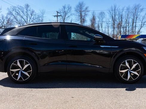 Certified 2023 Volkswagen ID.4 Pro S AWD/4WD image 7