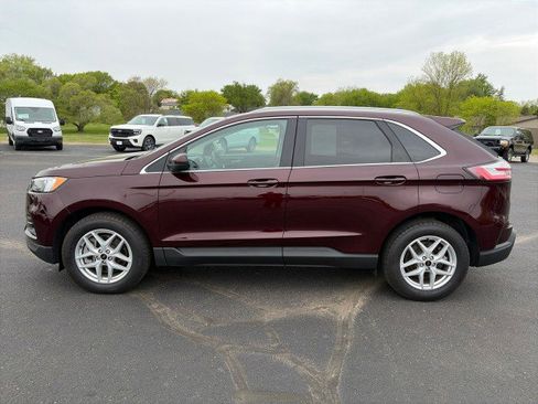 Used 2024 Ford Edge SEL w/ Convenience Package AWD/4WD image 2