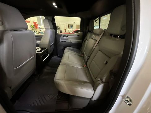 Used 2025 Chevrolet Silverado 1500 LTZ image 29