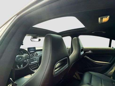 Used 2018 Mercedes-Benz CLA 250 4MATIC image 23