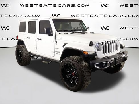 Used 2018 Jeep Wrangler Unlimited Sahara AWD/4WD image 45
