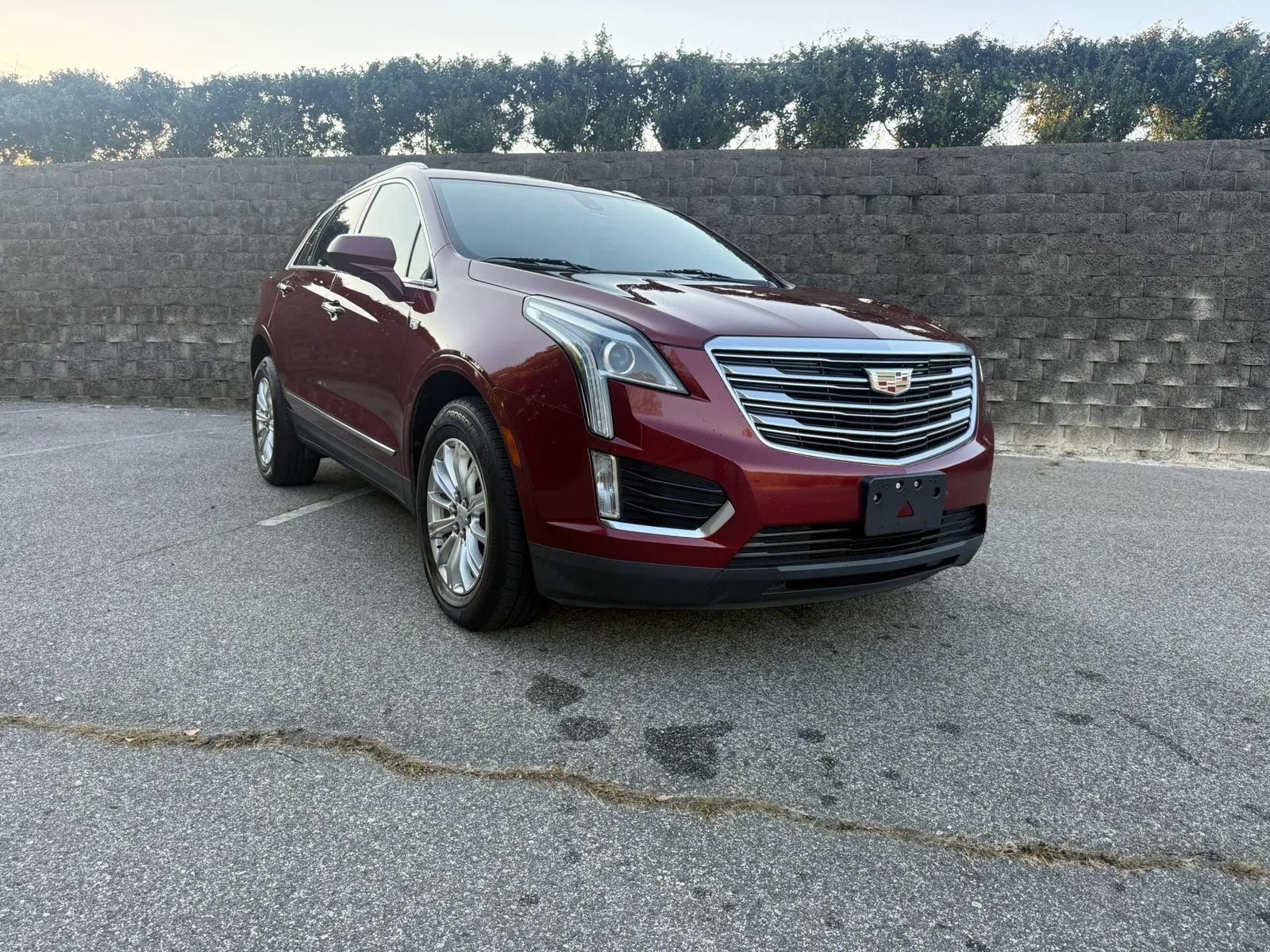 Used 2017 Cadillac XT5 FWD image 1
