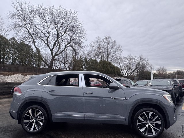 New 2026 Volkswagen Atlas Cross Sport SEL Premium R-Line AWD/4WD image 5