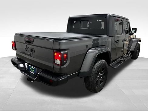 Used 2021 Jeep Gladiator Sport AWD/4WD image 4