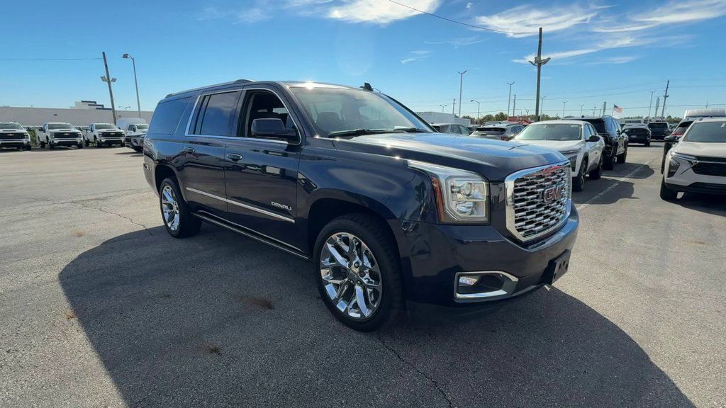 Used 2018 GMC Yukon XL Denali w/ Open Road Package AWD/4WD image 2