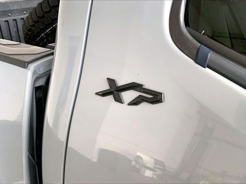 Used 2020 Toyota Tacoma TRD Off-Road AWD/4WD image 10