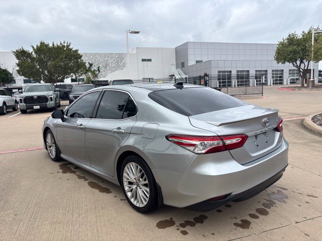 Used 2019 Toyota Camry XLE FWD image 7
