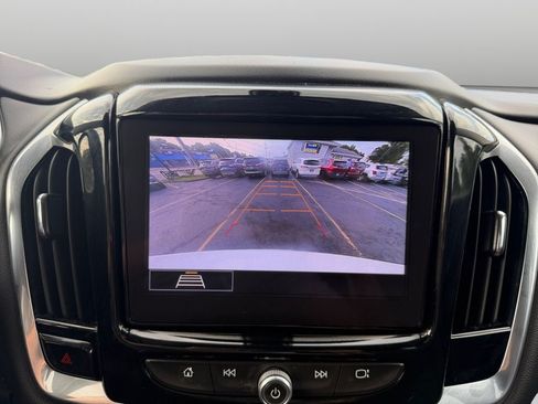 Used 2020 Chevrolet Traverse LT AWD/4WD image 26