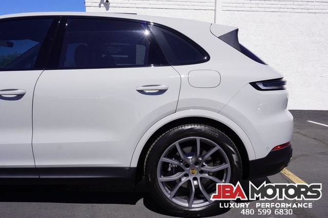 Used 2024 Porsche Cayenne AWD/4WD image 65