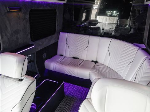 Used 2023 Mercedes-Benz Sprinter 3500 image 19