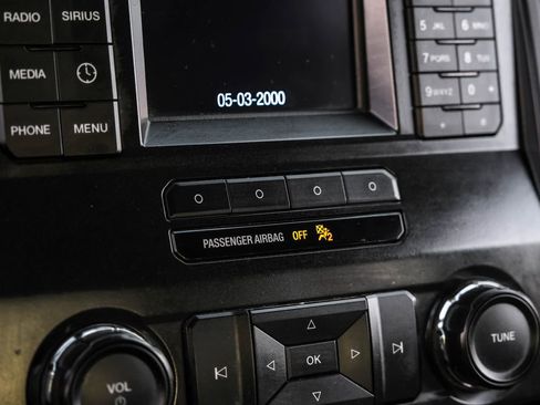 Used 2016 Ford F150 XLT w/ Trailer Tow Package image 26