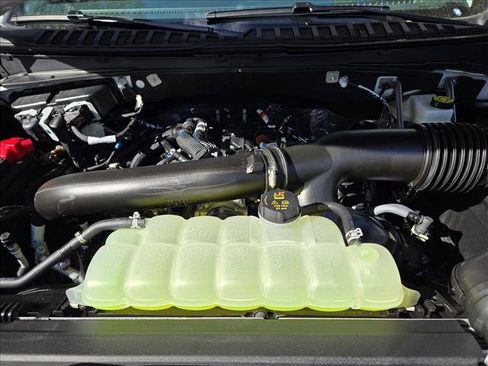 New 2025 Ford Expedition Active image 16