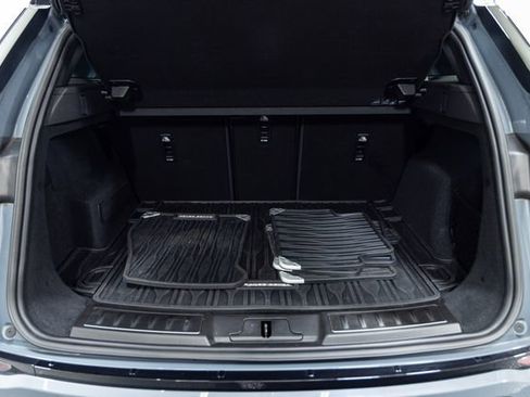 Used 2023 Land Rover Range Rover Evoque R-Dynamic SE image 9