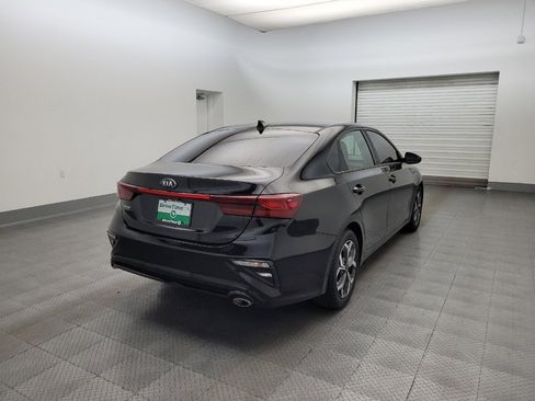 Used 2019 Kia Forte LXS FWD image 9