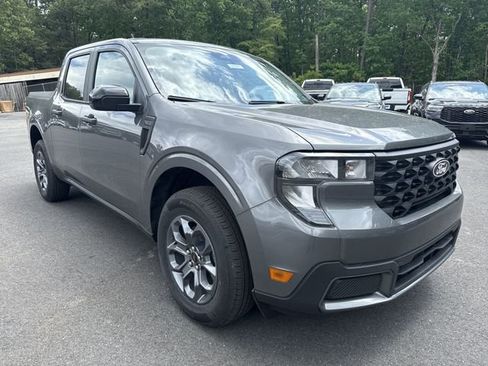 New 2025 Ford Maverick XLT w/ XLT Luxury Package FWD image 2