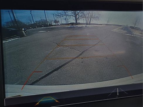 Used 2018 GMC Acadia SLT image 16