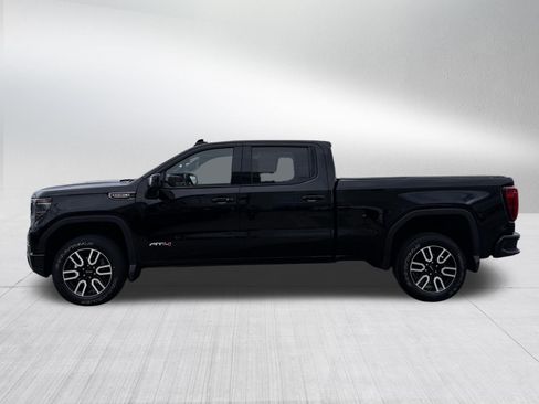 Used 2023 GMC Sierra 1500 AT4 w/ AT4 Preferred Package AWD/4WD image 4