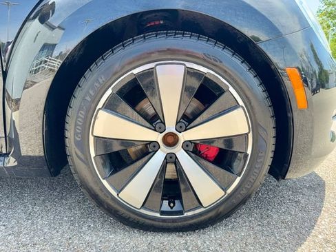 Used 2012 Volkswagen Beetle 2.0T FWD image 22