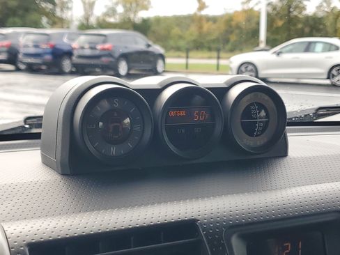 Used 2014 Toyota FJ Cruiser 4WD w/ Upgrade Package image 25