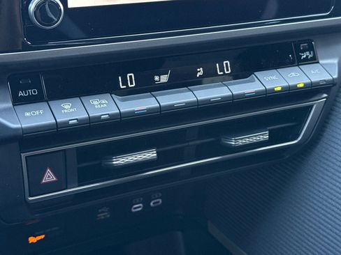 New 2026 Toyota Camry SE FWD image 21