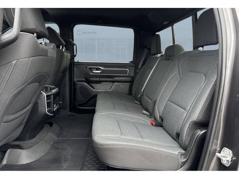 Used 2023 RAM 1500 Big Horn AWD/4WD image 29