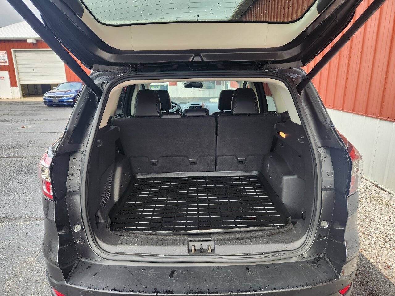 Used 2017 Ford Escape Titanium AWD/4WD image 10