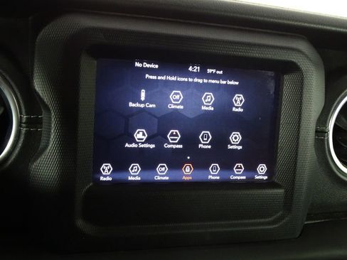 Used 2018 Jeep Wrangler Unlimited Sahara w/ Safety Group image 33