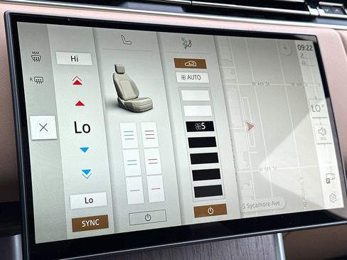 New 2026 Land Rover Range Rover Long Wheelbase SE image 22