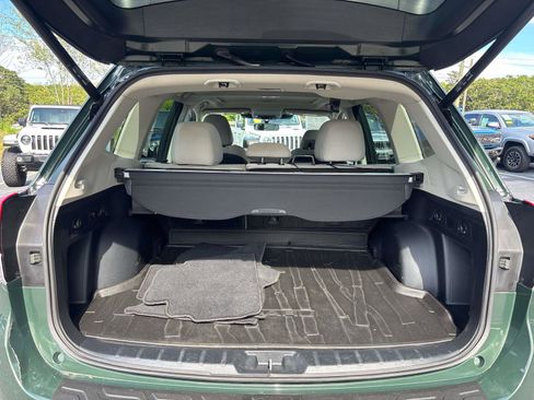 Used 2022 Subaru Forester Premium image 12