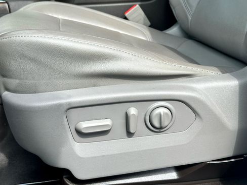 Used 2019 GMC Sierra 1500 SLT w/ SLT Premium Plus Package image 27