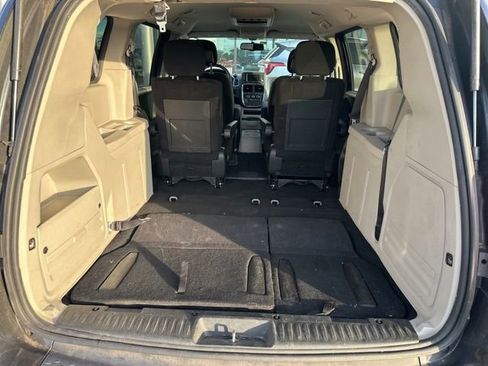 Used 2014 Dodge Grand Caravan SE w/ Quick Order Package 29E SE FWD image 10