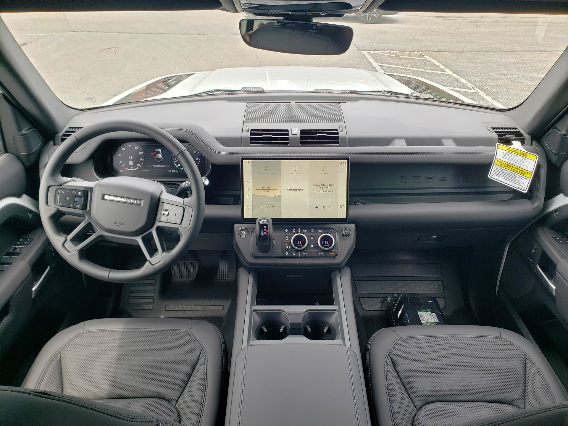 New 2026 Land Rover Defender 110 X-Dynamic SE AWD/4WD image 13