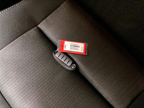 Certified 2025 Nissan Altima 2.5 SV FWD image 30