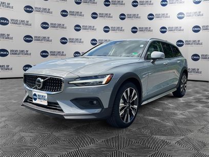 New 2026 Volvo V60 B5 Cross Country Ultra w/ Protection Package Premier
