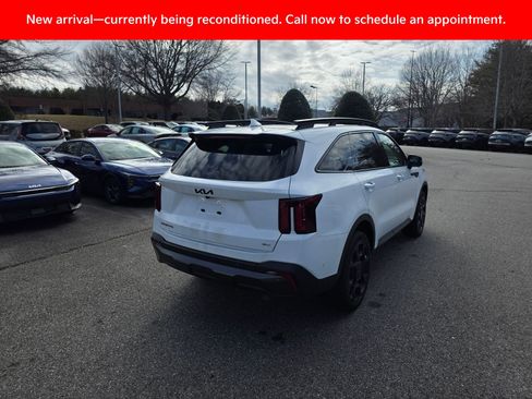 Used 2025 Kia Sorento SX image 5