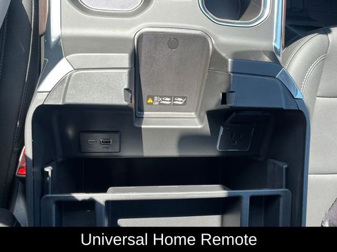 New 2026 GMC Sierra 1500 SLT image 29