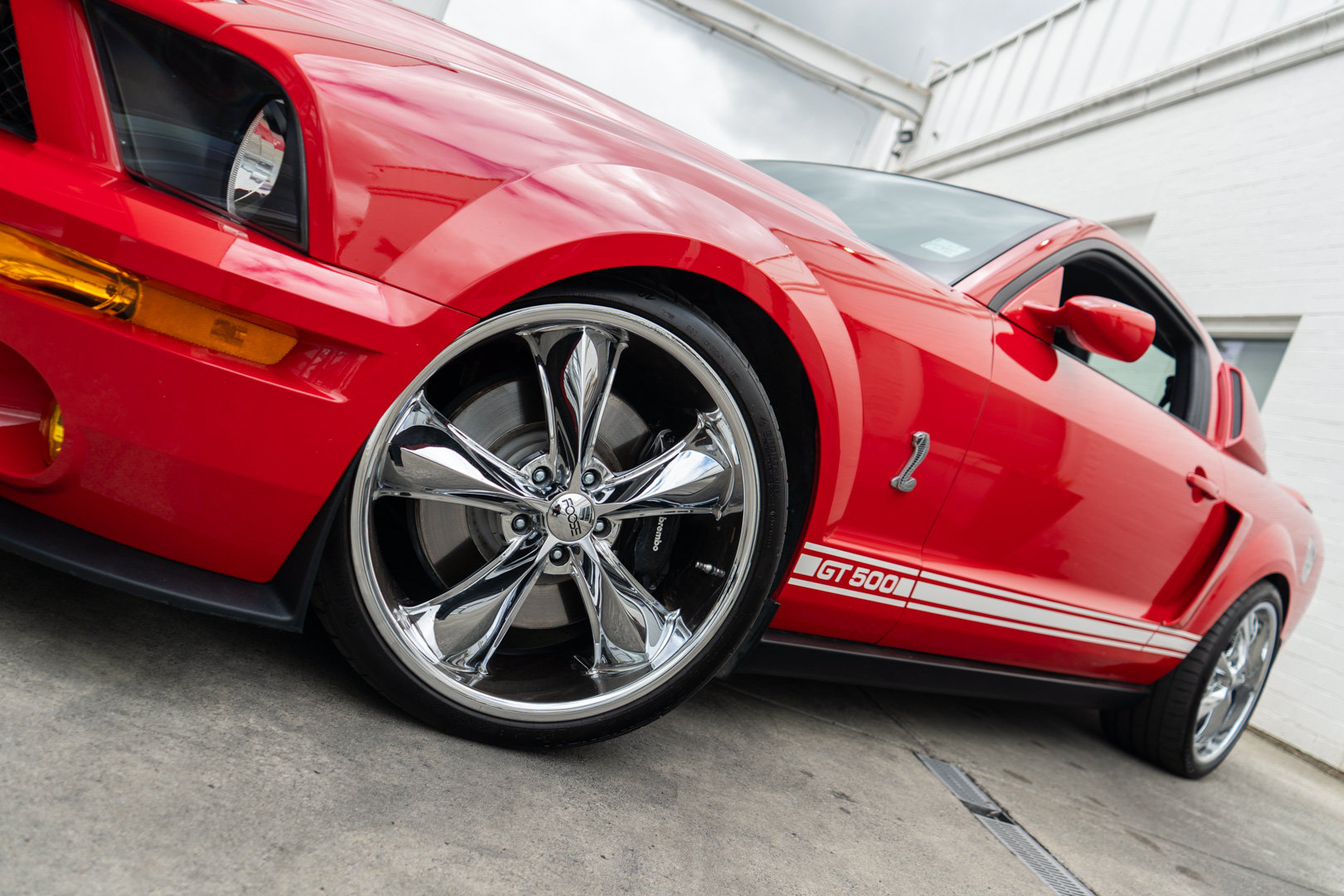 Used 2007 Ford Mustang Shelby GT500 RWD image 4