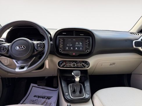 Used 2021 Kia Soul LX FWD image 10